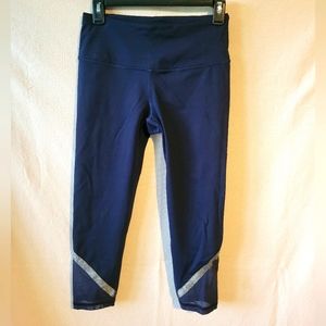 Victoria Sport Navy Blue Small leggings Capri